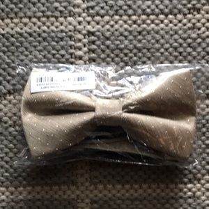 Bow tie